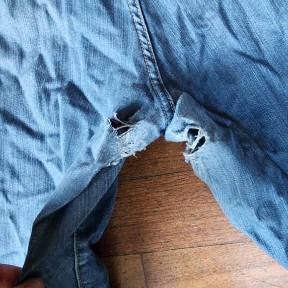 Torrid Sky High Skinny Ripped Jeans Size 18 - Picture 15 of 16